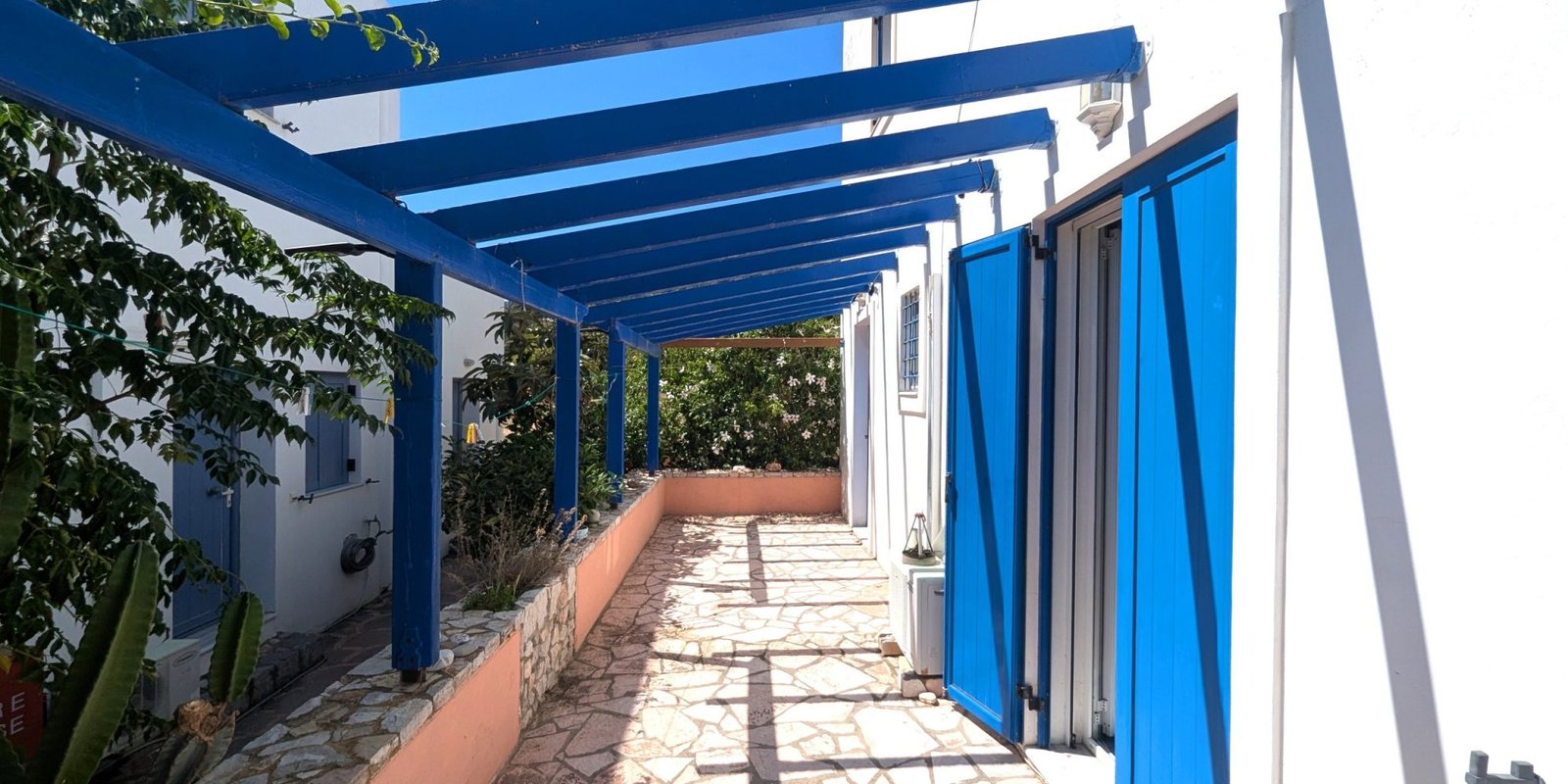 313A – Platia Ammos – Small rental complex close to the sea (3)